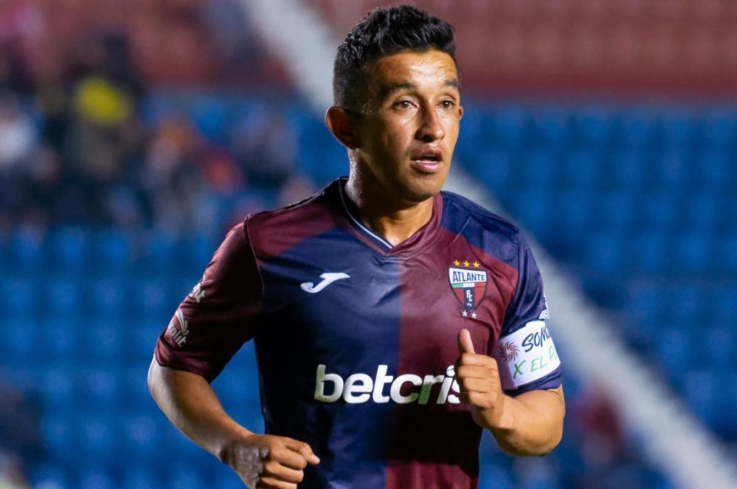 Peligra la carrera del Hobbit Bermúdez - Sol Yucatán