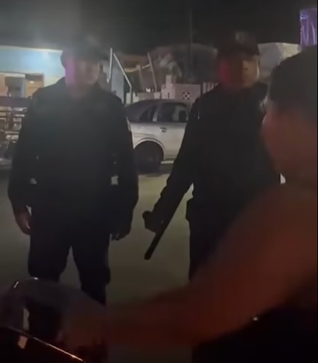 Policía de Progreso amenaza de muerte a mujer