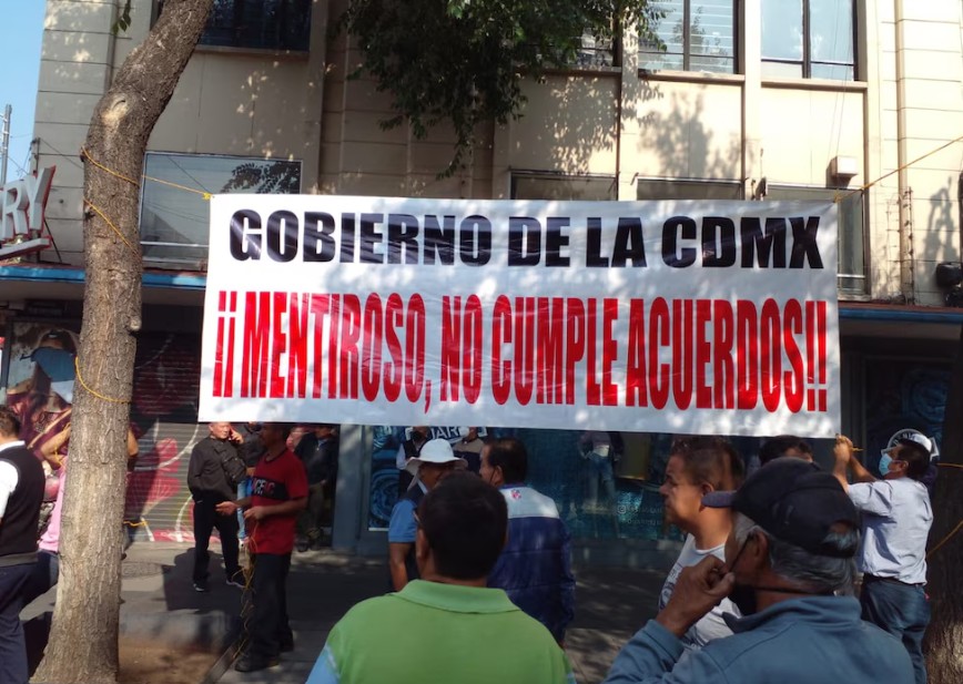 Segob atribuye motivaciones políticas a los megabloqueos